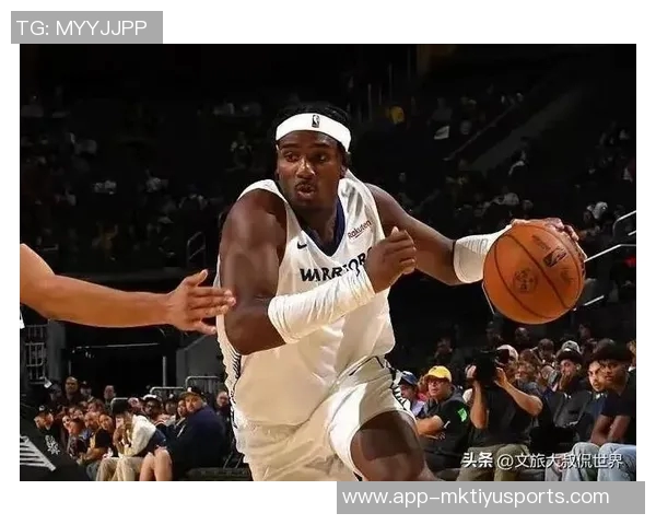 凯沙约翰逊砍下14分12板坚持自我展现热火风格篮球魅力